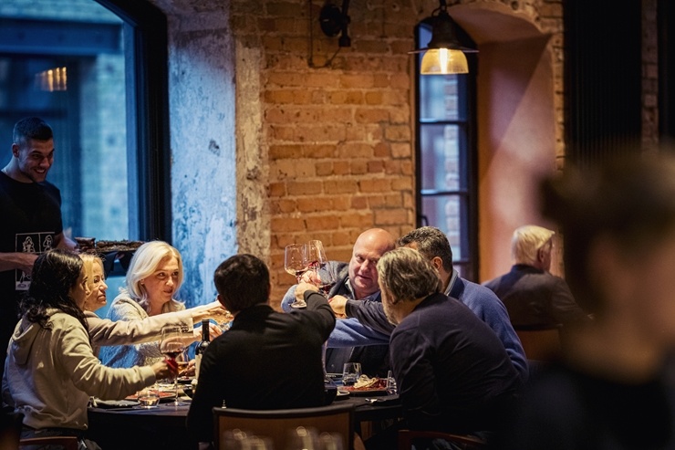Rīgā atver jaunu restorānu «Rūme», kas apvieno austrumu un rietumu kultūras. Foto: Renārs Koris 292252