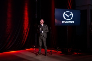 Iepazīstina ar elektromobili Mazda MX-30 4