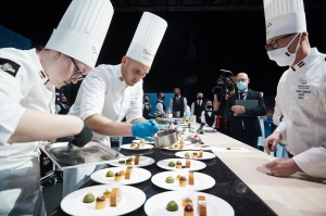 Latvijas pavāra Dināra Zvidriņa dalība Tallinas pavāru konkursā «Bocuse dor Europe 2020». Foto: bocusedor.com 61