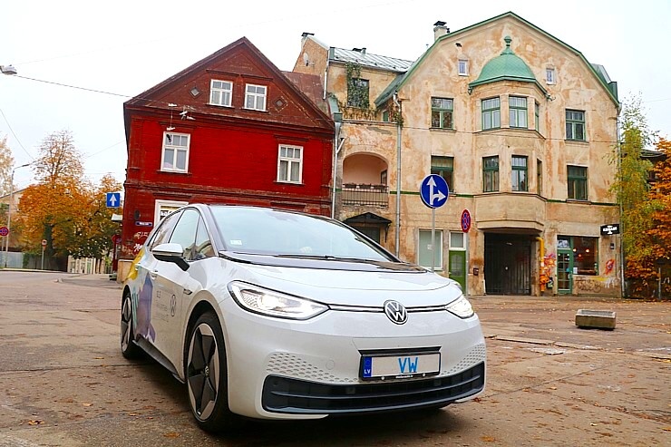 Travelnews.lv apceļo Pierīgu ar jauno un elektrisko «Volkswagen ID.3 1st» 293263