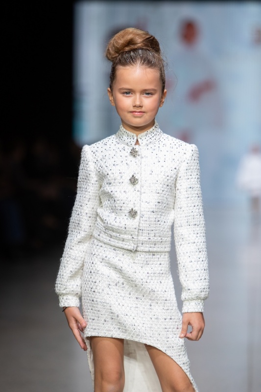 Rīgas modes nedēļa «Riga Fashion Week» piedāvā bērnu apģērbu kolekciju BARONESSA 293443