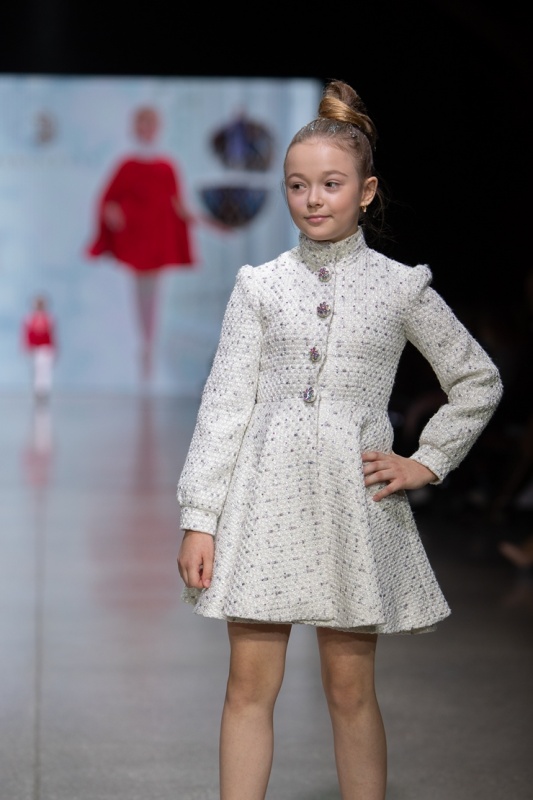 Rīgas modes nedēļa «Riga Fashion Week» piedāvā bērnu apģērbu kolekciju BARONESSA 293449