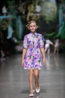 Rīgas modes nedēļa «Riga Fashion Week» piedāvā bērnu apģērbu kolekciju BARONESSA 25