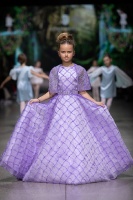 Rīgas modes nedēļa «Riga Fashion Week» piedāvā bērnu apģērbu kolekciju BARONESSA 30