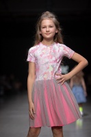 Rīgas modes nedēļa «Riga Fashion Week» piedāvā bērnu apģērbu kolekciju ROCK&MOUSE. Foto: Mark Litvyakov 12