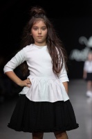 Rīgas modes nedēļa «Riga Fashion Week» piedāvā bērnu apģērbu kolekciju ROCK&MOUSE. Foto: Mark Litvyakov 28