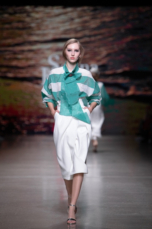Rīgas modes nedēļa «Riga Fashion Week» piedāvā apģērbu kolekciju SELINA KEER 293715