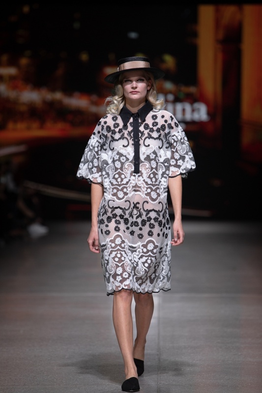 Rīgas modes nedēļa «Riga Fashion Week» piedāvā apģērbu kolekciju SELINA KEER 293720