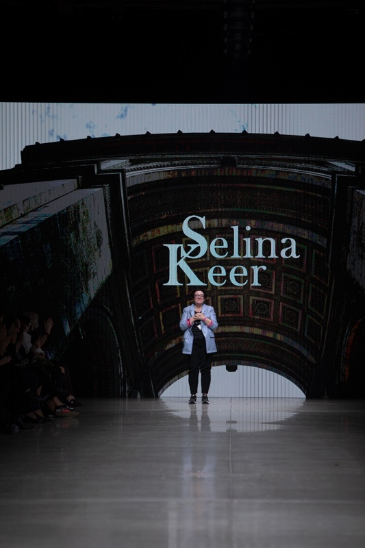 Rīgas modes nedēļa «Riga Fashion Week» piedāvā apģērbu kolekciju SELINA KEER 293743