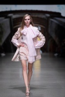 Rīgas modes nedēļa «Riga Fashion Week» piedāvā apģērbu kolekciju SELINA KEER 20
