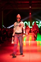 Rīgas modes nedēļa «Riga Fashion Week» piedāvā apģērbu kolekciju VOLGA VINTAGE 40
