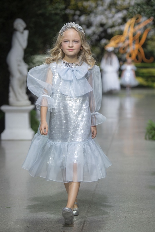 Rīgas modes nedēļa «Riga Fashion Week» piedāvā bērnu apģērbu kolekciju ARISTOCRAT KIDS 293827