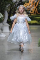 Rīgas modes nedēļa «Riga Fashion Week» piedāvā bērnu apģērbu kolekciju ARISTOCRAT KIDS 20