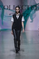 Rīgas modes nedēļa «Riga Fashion Week» piedāvā apģērbu kolekciju COLLECTED STORY 32