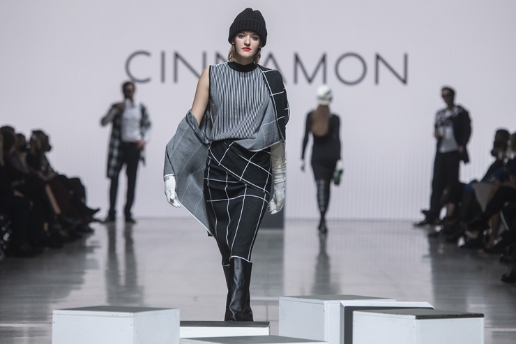 Rīgas modes nedēļa «Riga Fashion Week» piedāvā apģērbu kolekciju CINNAMON CONCEPT 293903