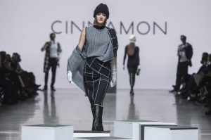 Rīgas modes nedēļa «Riga Fashion Week» piedāvā apģērbu kolekciju CINNAMON CONCEPT 12