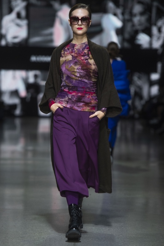 Rīgas modes nedēļa «Riga Fashion Week» piedāvā apģērbu kolekciju ALEXANDER PAVLOV 293939