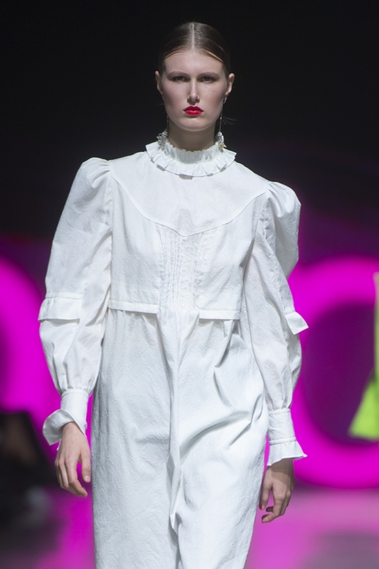 Rīgas modes nedēļa «Riga Fashion Week» piedāvā apģērbu kolekciju NONAME ATELIER 293971