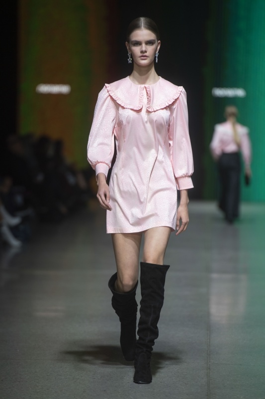 Rīgas modes nedēļa «Riga Fashion Week» piedāvā apģērbu kolekciju NONAME ATELIER 293993