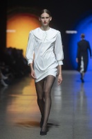 Rīgas modes nedēļa «Riga Fashion Week» piedāvā apģērbu kolekciju NONAME ATELIER 32
