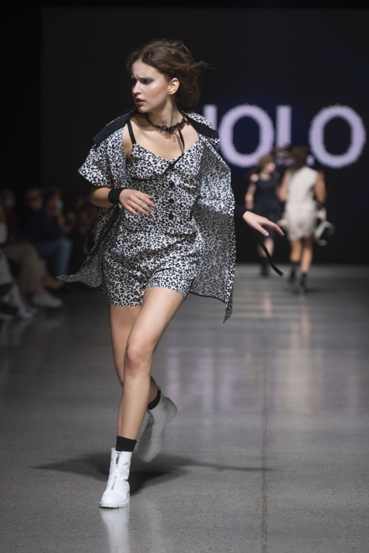 Rīgas modes nedēļa «Riga Fashion Week» piedāvā apģērbu kolekciju NOLO 294008