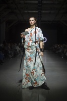 Rīgas modes nedēļa «Riga Fashion Week» piedāvā apģērbu kolekciju NOLO 35