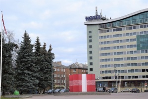 Skaistā Daugavpils ietērpjas valsts svētku krāsās 12