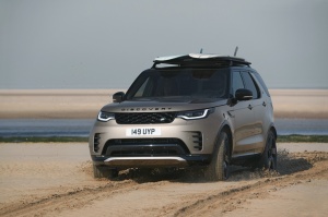 Jaunais «Land Rover Discovery» ir daudzu autoceļotāju sapnis ar leģendāru zīmolu 12