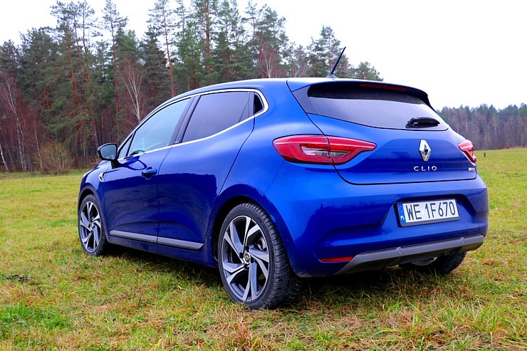 Travelnews.lv apceļo Latviju ar jauno «Renault Clio E-TECH 140 HYBRID» 294530