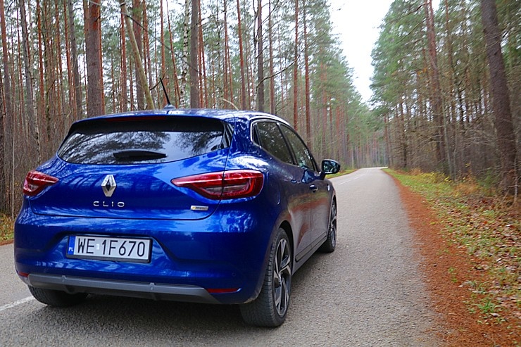 Travelnews.lv apceļo Latviju ar jauno «Renault Clio E-TECH 140 HYBRID» 294531