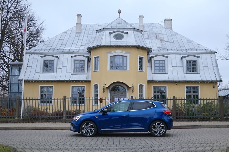 Travelnews.lv apceļo Latviju ar jauno «Renault Clio E-TECH 140 HYBRID» 294533
