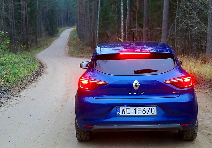 Travelnews.lv apceļo Latviju ar jauno «Renault Clio E-TECH 140 HYBRID» 294535