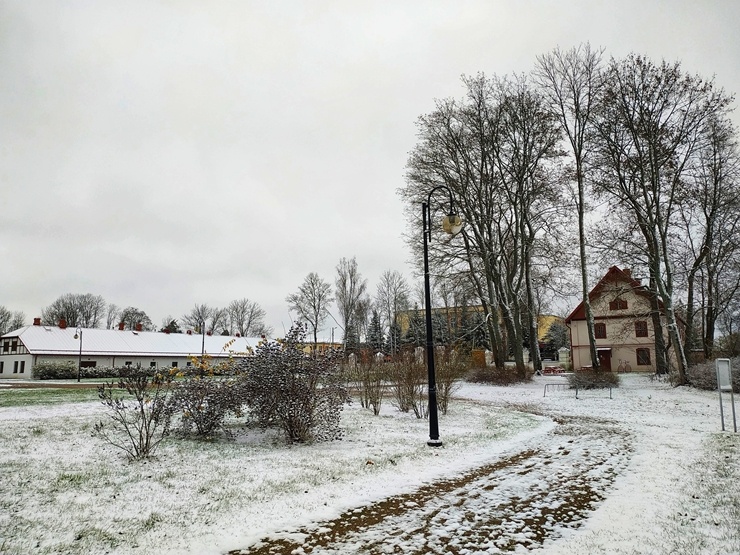 Krāslava  ietinas baltā sniega rotā. Foto: Inga Pudnika 294576