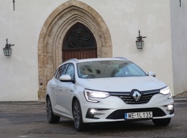 Travelnews.lv ar jauno «Renault Megane INTENS E-TECH 160 PLUG-IN HYBRID» apceļo Vidzemi 21