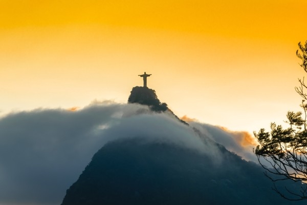 29. augusts vēsturē: Portugāle atzīst Brazīliju pa