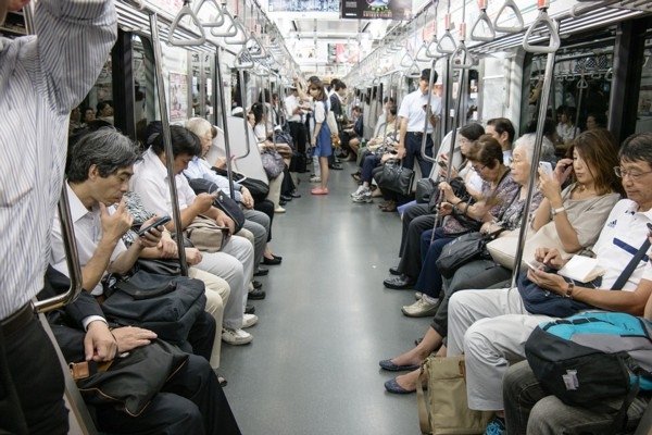 30. decembris vēsturē: Japānā darbu sāk pirmā metro līnija