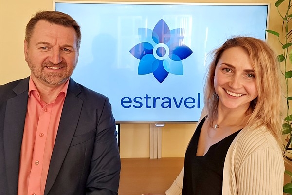 Video intervija ar Aneti Gudri, tūrisma firmas «Estravel Latvia» ceļojumu konsultanti 25 gadu jubilejā