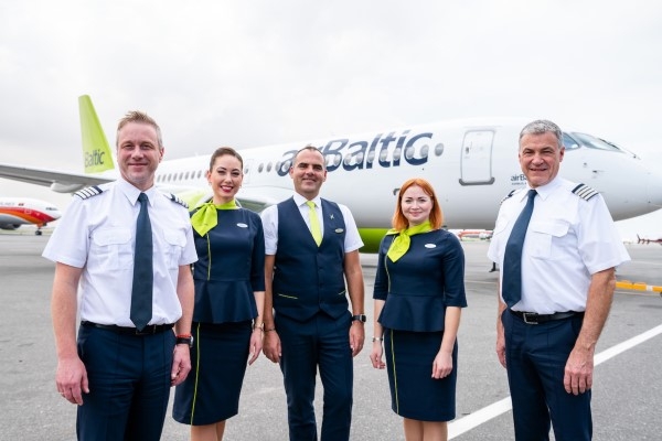 «airBaltic» kopā ar «Airbus» piedalās A220 demonst