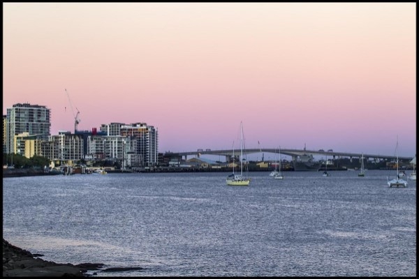 11. janvāris vēsturē: Atklāj «Gateway Bridge» Aust