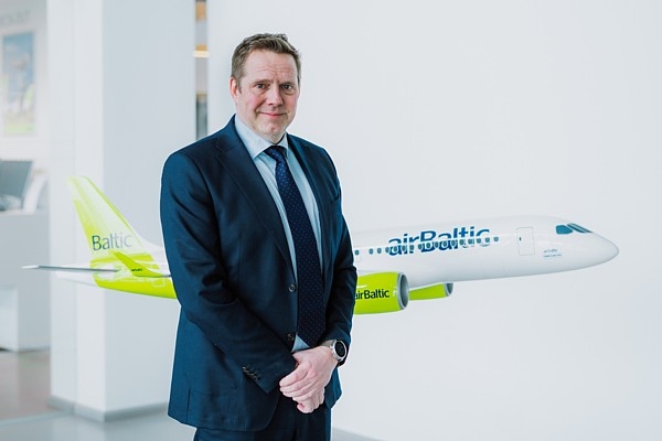 airBaltic darbu uzsāk jauns ma
