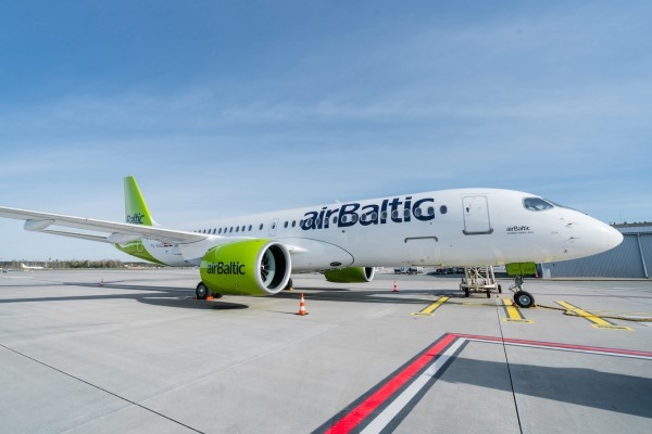 «airBaltic» pasažieri varēs iegādāties ilgtspējīgu