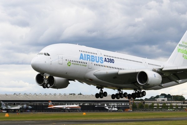 18. janvāris vēsturē: Iepazīstina ar «A380» protot