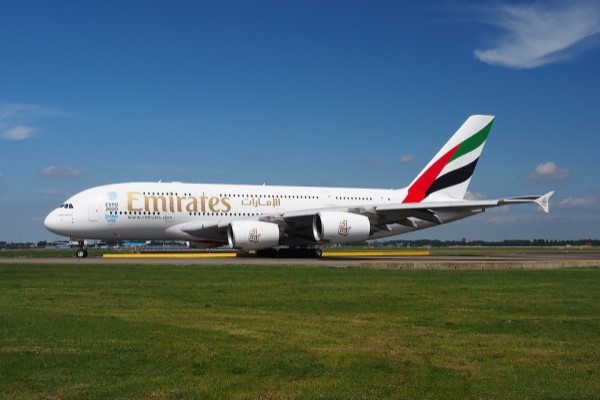 «Emirates» nolaižas Dubaijā ar ekstra pasažieri