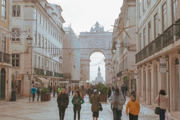 25. augusts vēsturē: Ugunsgrēks iznīcina Lisabonas