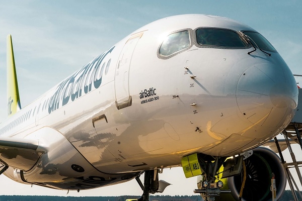 «airBaltic» veiksmīgi emitē obligācijas 340 miljon