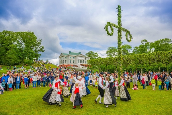 Vasaras saulgrieži citā gaismā – tradīcijām bagātajā Zviedrijā