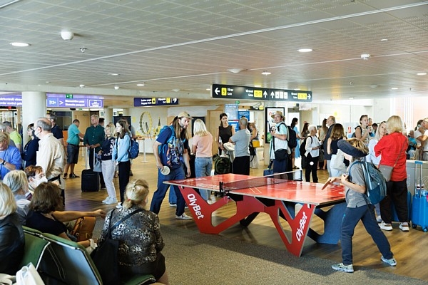 338,800 people passed through Tallinn Airport in O