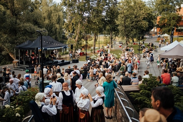 Aicina pieteikties brīvā mikrofona koncertam Valmieras 742. dzimšanas dienā