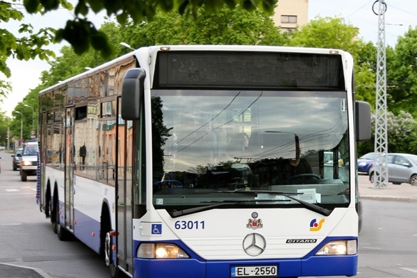 No maija vidus Rīgā plāno atjaunot nakts sabiedrisko transportu