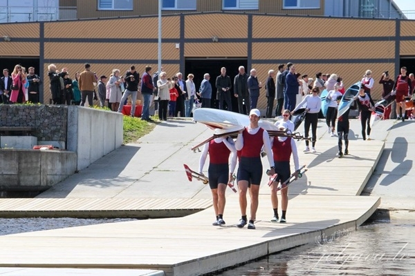 Iedibinot jaunu tradīciju, Jelgavā atklāta Baltijā lielākā ūdenstūrisma un sporta bāze